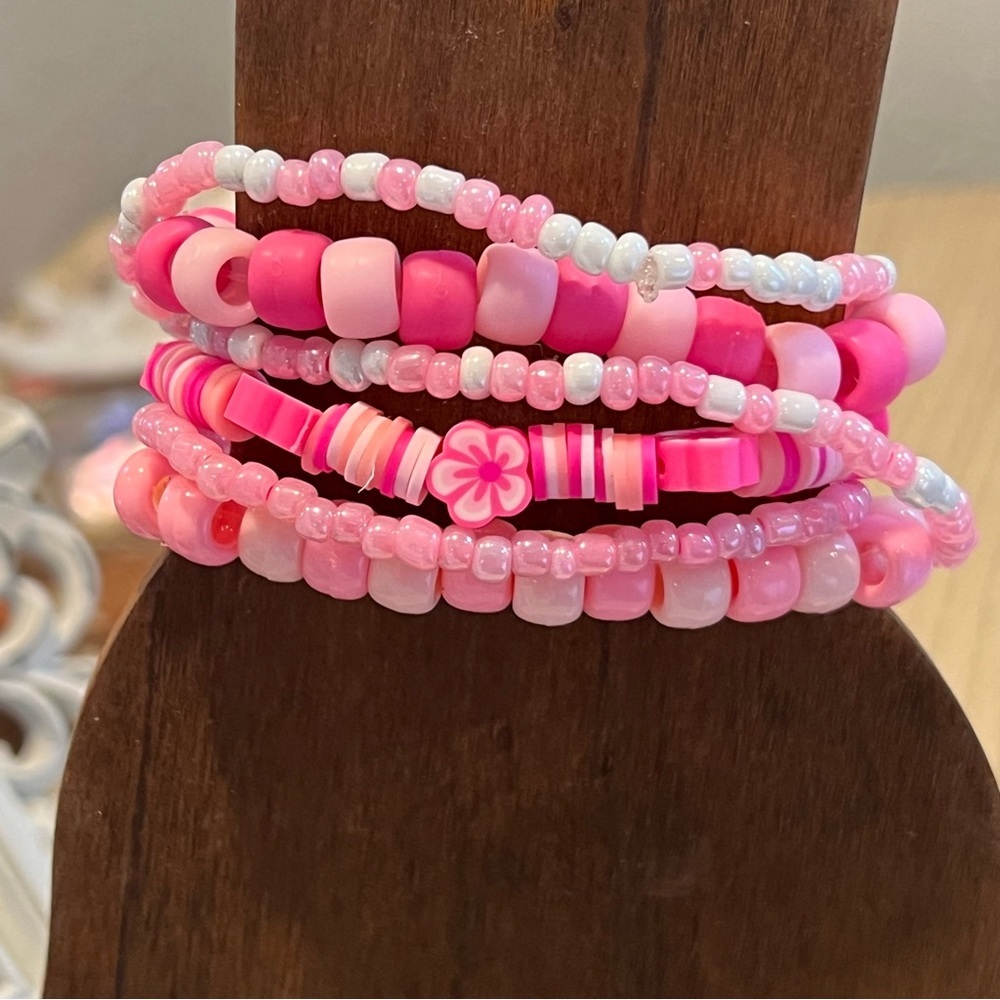Pink beaded bracelet floral handmade women teens girls stretchy stackable